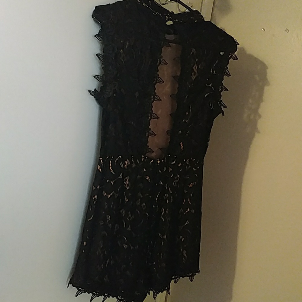 Romper - Picture 3 of 4